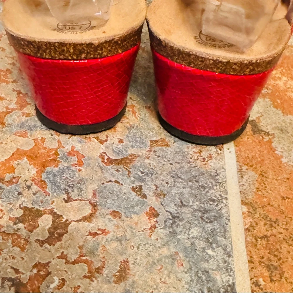🌹Sassy Wedge, Made In Spain Vionic Ortho Red Leather Women's Adjustable Sandals! - Picture 9 of 14